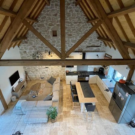 הוילה Hautefage Ancienne Grange Renovee En Xaintrie מראה חיצוני תמונה